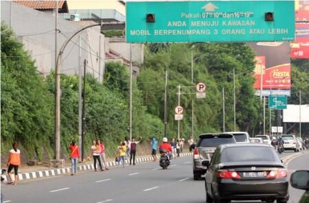 Ke Depan, Bisa Jadi Jalan Protokol Satu Arah