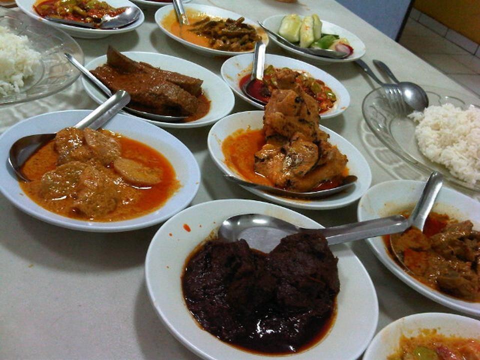 Tebak2an Rumah Makan Padang di Jakarta (Yg Ngaku Anak Jakarta Masuk!)