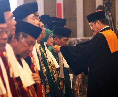 Hakim Agung Minta Ketua MA Sanksi Nurhadi