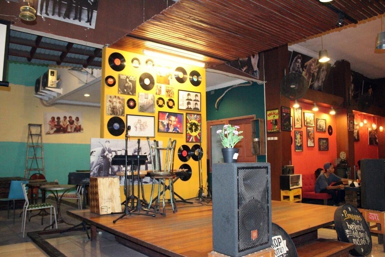 Beberapa Tempat Nongkrong Asik (DI BEKASI)