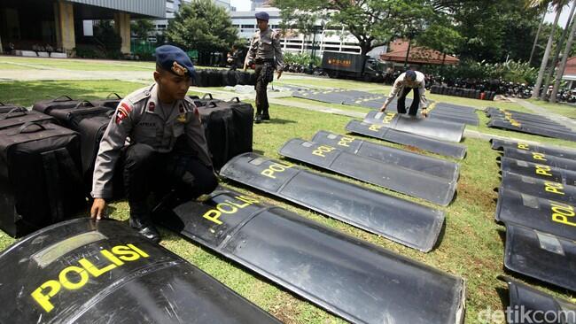Anggota Brimob Polda Riau Keracunan Makanan Saat Latihan

