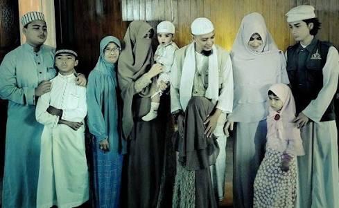 Ustadz poligami adalah sunah rosul hanyalah klise