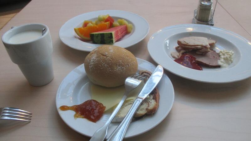 Makanan Makanan Di Swedia Gan.. Heemmm Bikin LAPER