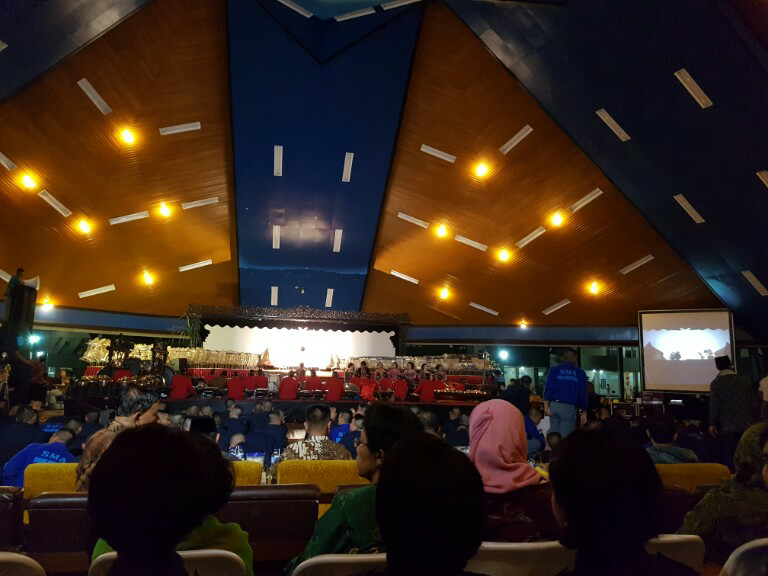 Mohon Petunjuk Suhu Tentang Wayang