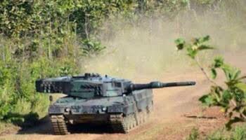 50 Puluh Tank Leopard Pesanan TNI AD Tiba di Indonesia