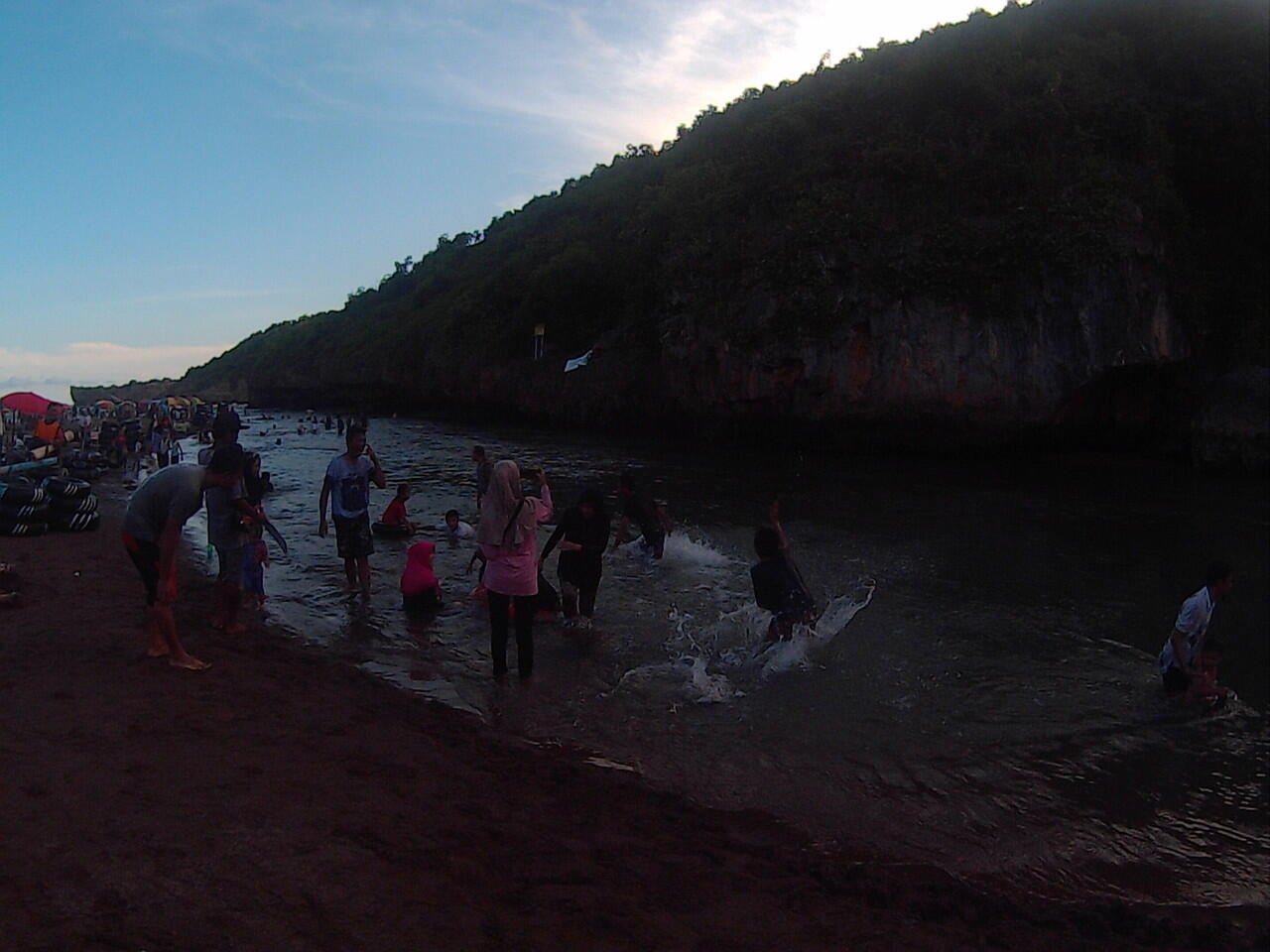 Gugusan Pantai Selatan Gunung Kidul Menyejukan Mata, Menyegarkan Jiwa