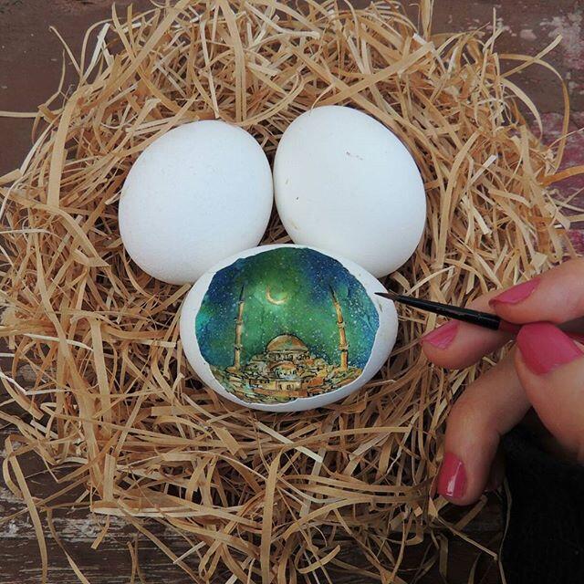 Seniman Ini Mengubah Telur Menjadi Karya Unik