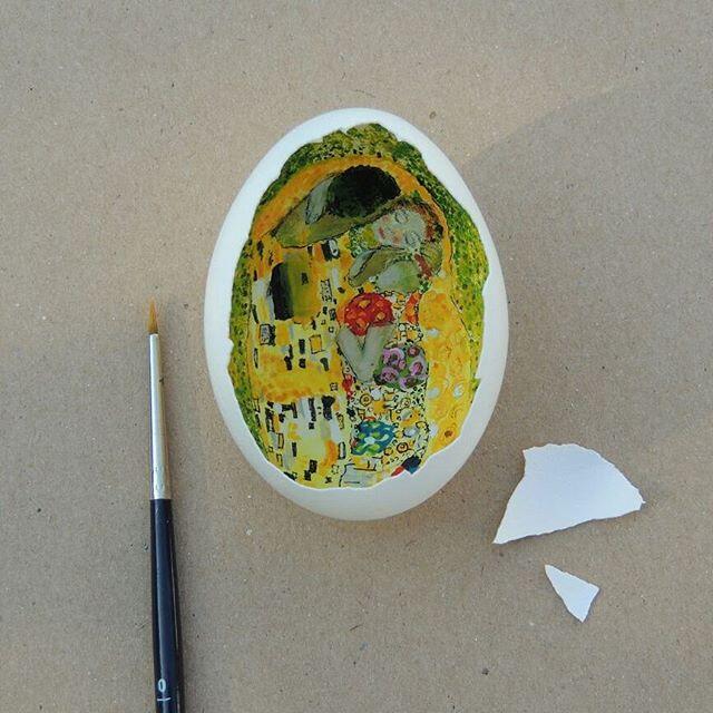 Seniman Ini Mengubah Telur Menjadi Karya Unik