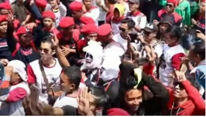 Bakal PHK 1 Juta PNS, Gerindra: Jokowi Pro Asing