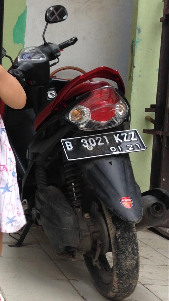 Dicari Sunendar a.k.a Gepeng. Bawa kabur motor mio B3021KZZ