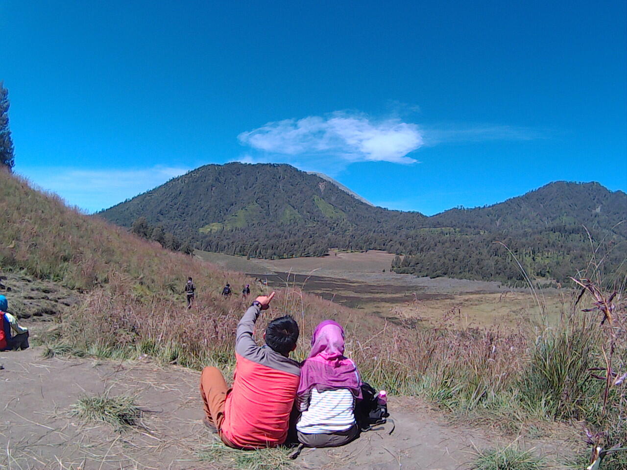 Semeru, Bermandikan Bintang dan Berselimutkan Dinginnya Ranukumbolo