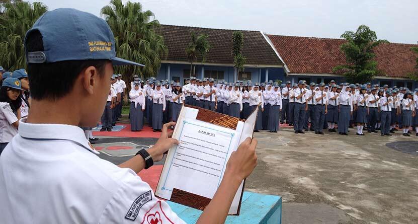 7 Hal Awkward yang Terjadi Saat Pembacaan Pancasila Pas Upacara Bendera
