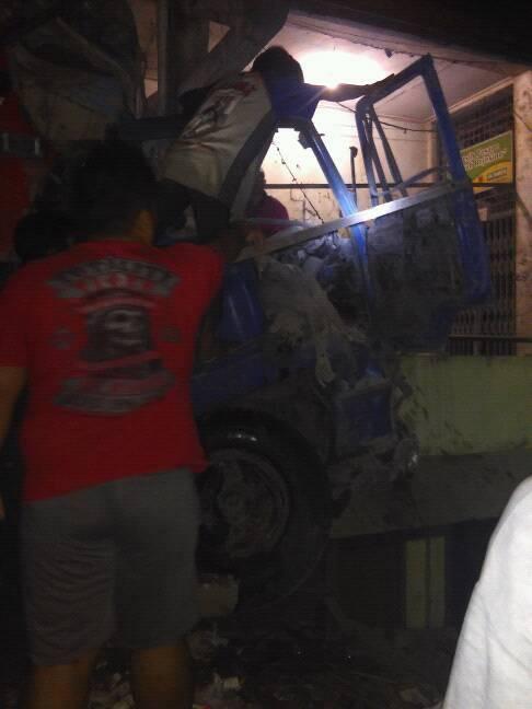 HOT!!!Detik-Detik Truck Bloong Di Jalan Raya Kertek-Parakan ( Wonosobo ) 