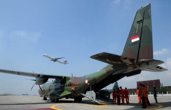 Ternyata eh ternyata gan, vietnam mau beli pesawat CN-295 buatan indonesia gan!!!