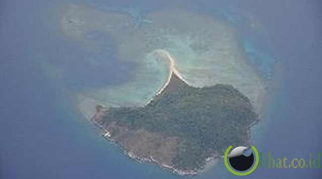 10 pulau paling unik di dunia