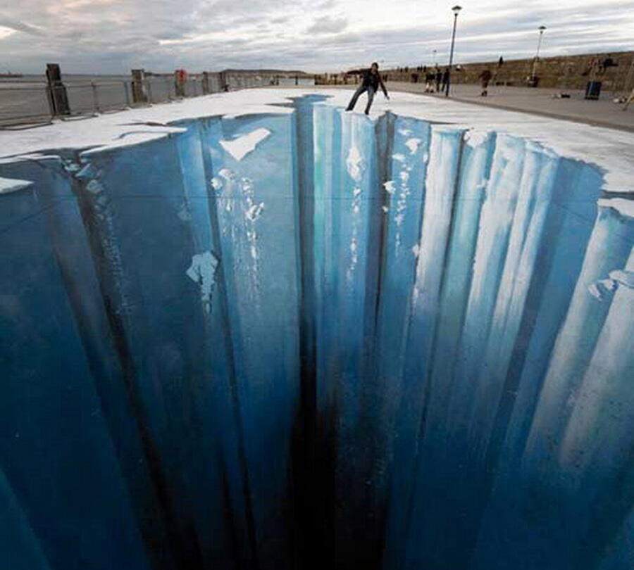 25 Lukisan 3D di jalanan ini tampak nyata, bikin deg-degan deh!