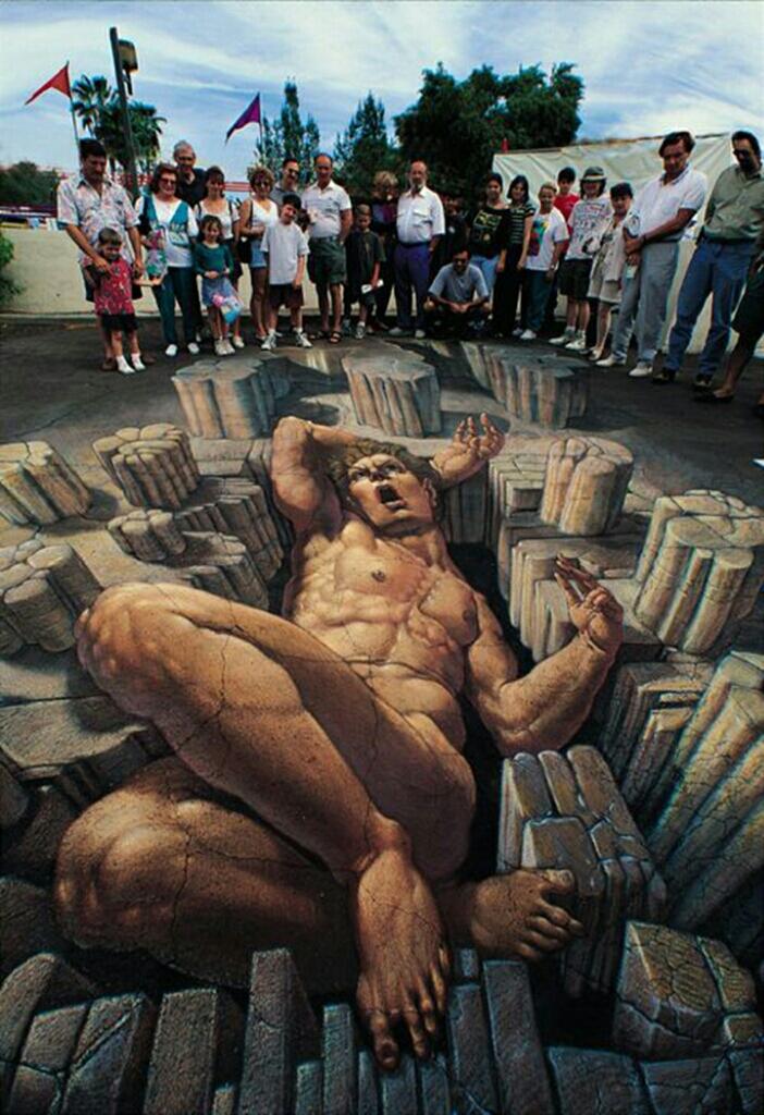 25 Lukisan 3D di jalanan ini tampak nyata, bikin deg-degan deh!