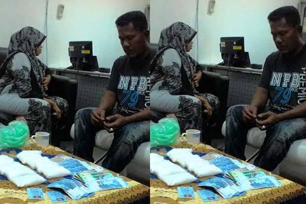 Wanita BERHIJAB Sembunyikan Sabu 1 Kg di Selangkangan dan Dada