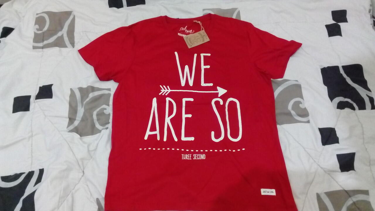 Diskon up to 70% Kemeja, Flanel, Kaos Three Second, Greenlight Original BNWT