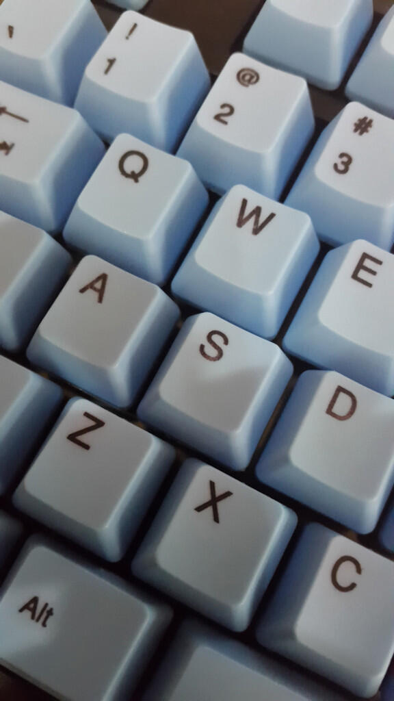 REVIEW DUCKY ONE PBT &#91;DKON1508F-BUSPHBAB1&#93;
