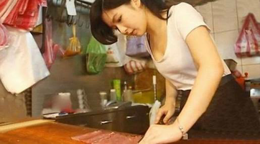 Tukang Daging: “Mau Beli Daging Seharga Rp 80 Ribu per Kilo, Beli aja Ke Jokowi