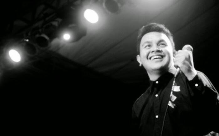 Lagu Tulus Pilihan Kamu Bisa Menunjukkan Sifat Aslimu