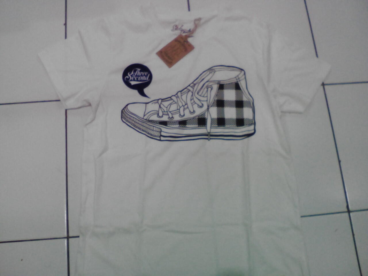 Diskon up to 70% Kemeja, Flanel, Kaos Three Second, Greenlight Original BNWT