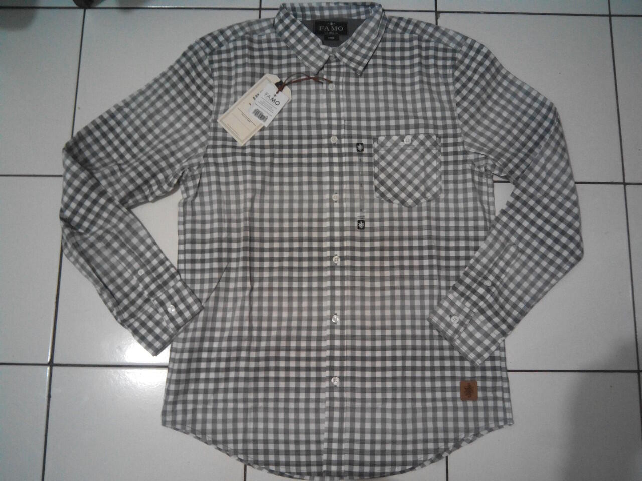 Diskon up to 70% Kemeja, Flanel, Kaos Three Second, Greenlight Original BNWT