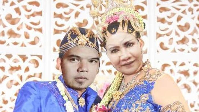 Foto Ahmad Dhani Menikah dengan Ratna Sarumpaet Tersebar, Mulan Jameela Menangis