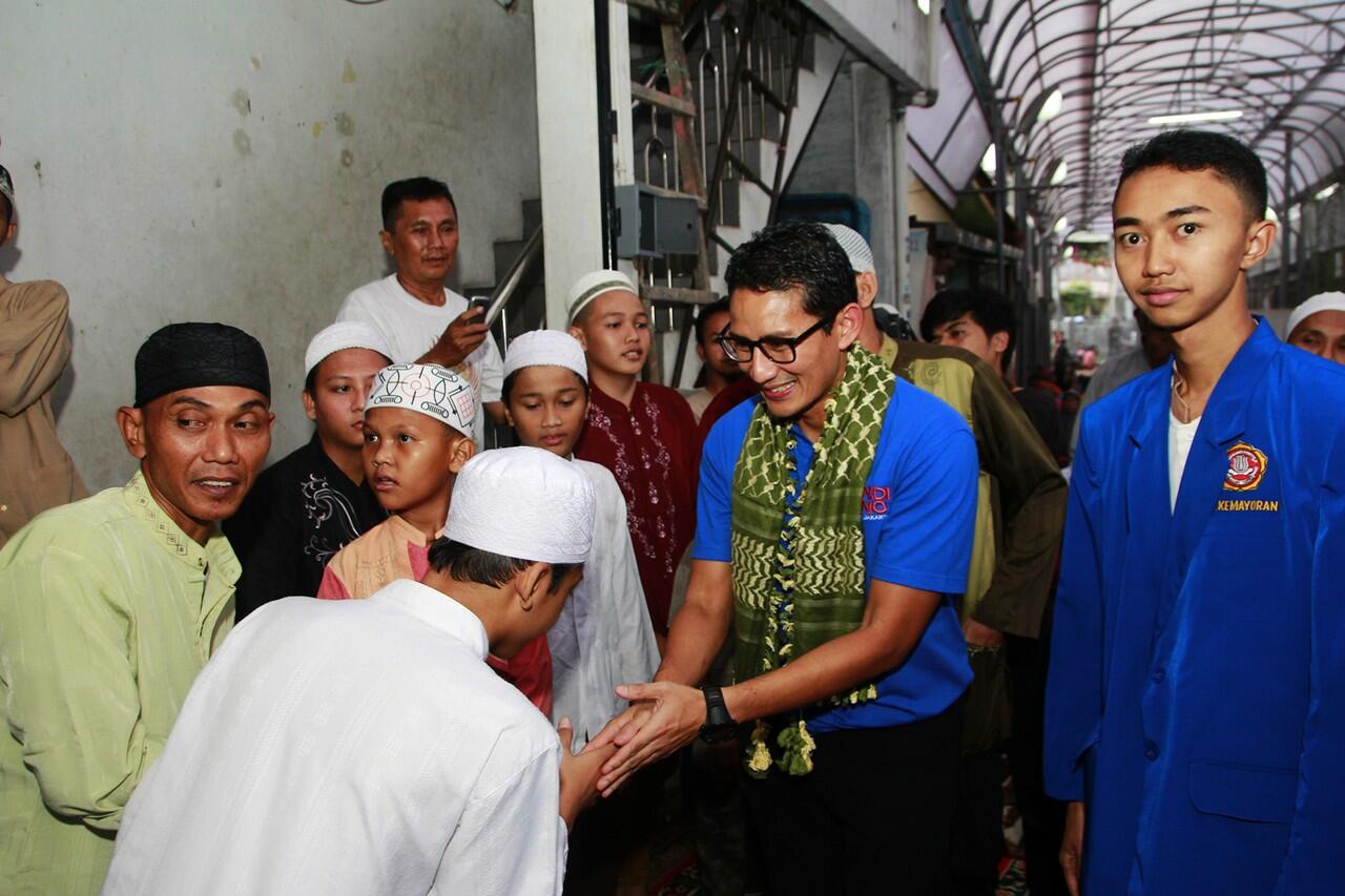 Sandiaga Uno Gelar Buka Bersama Warga Kemayoran