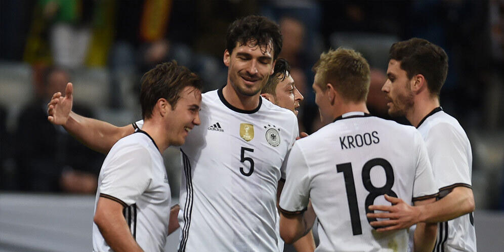 Kesulitan Melafalkan Nama Pemain di Euro 2016? Ini Panduannya