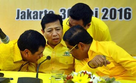Kepercayaan Diri Ahok dan Puja-puji Setya Novanto