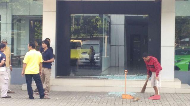Showroom Lamborghini TB Simatupang Ditembaki Orang tak Dikenal