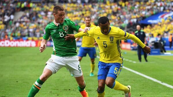 Cetak Dua Gol, Irlandia Imbangi Swedia. Kok Bisa?