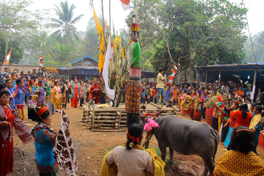 TIWAH, Upacara Masyarakat Suku Dayak