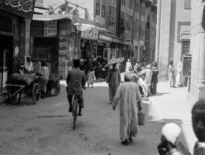 Kota Kuno Kairo yang perjalanannya tersirat dalam photo tua tahun 1900-1936