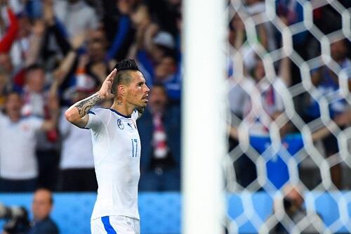 Hamsik Man of The Match, Russia Tidak Berdaya