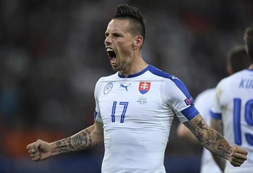 Hamsik Man of The Match, Russia Tidak Berdaya