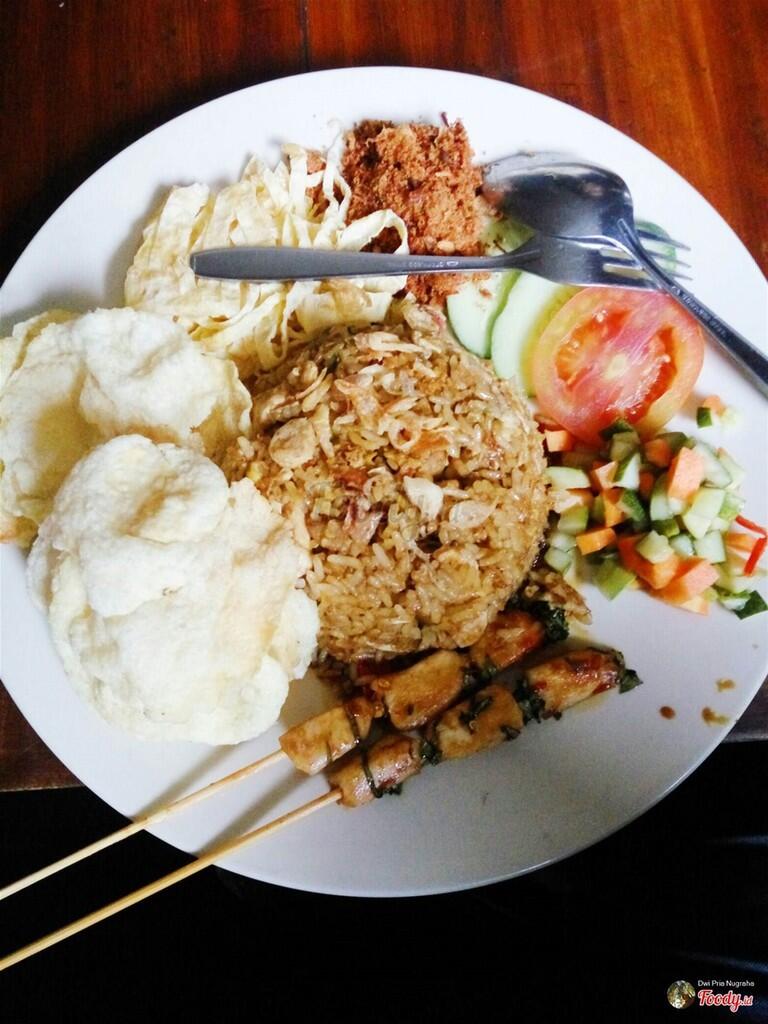 Ngabuburit Di Bandung, 6 Tempat Makan Ini Memang Paling Ciamik!