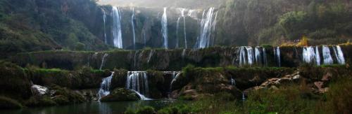 Pengen Tahu 5 Air Terjun Paling Indah yang ada di Negara Cina ?
