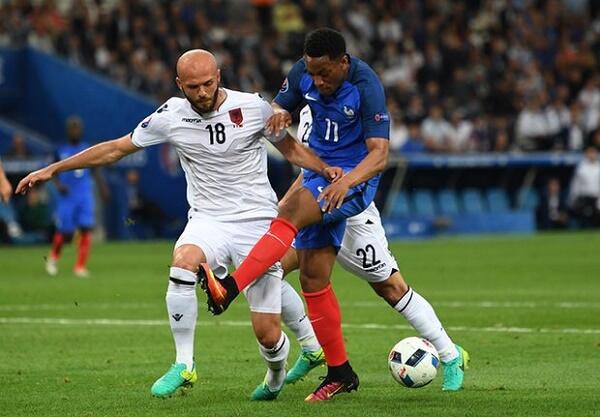 Dimitri Payet Bawa Perancis Lolos Ke 16 Besar!