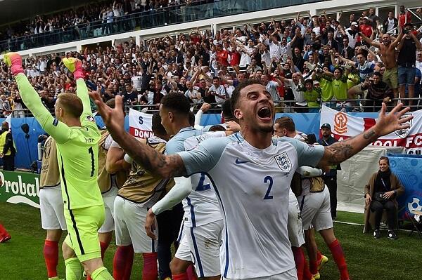Kemenangan Inggris, Vardy dan Sturridge Singa Lepas!
