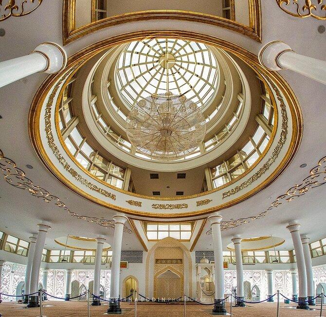 Masjid Kristal, rumah ibadah ‘pintar’ paling indah di Asia