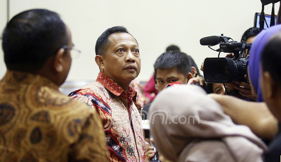 Jokowi Tabrak Aturan calonkan Tito sebagai Kaplori?