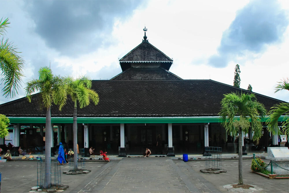 Masjid-masjid Tertua di Indonesia