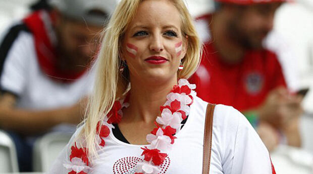 Female Supporters on EURO 2016