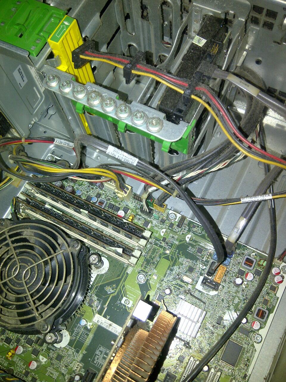 CPU bunyi beep panjang &#91;PULSA 10 RB&#93;