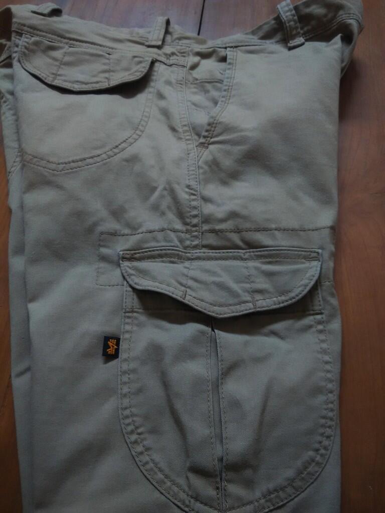 LP KHAKI CARGO ALPHA INDUSTRIES