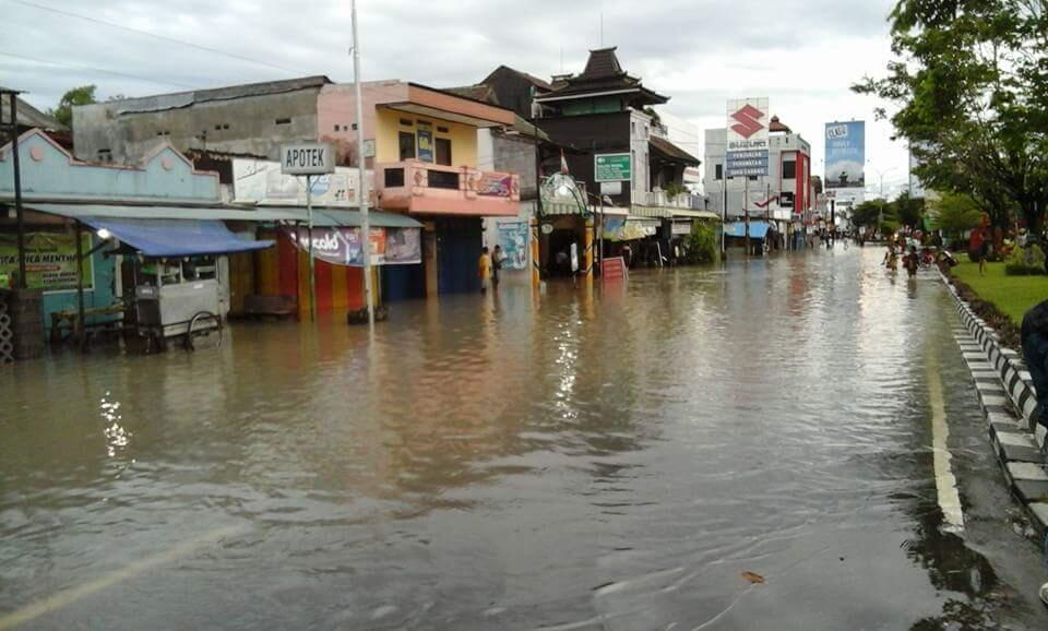 Solo Siaga Banjir Gan, Awas 