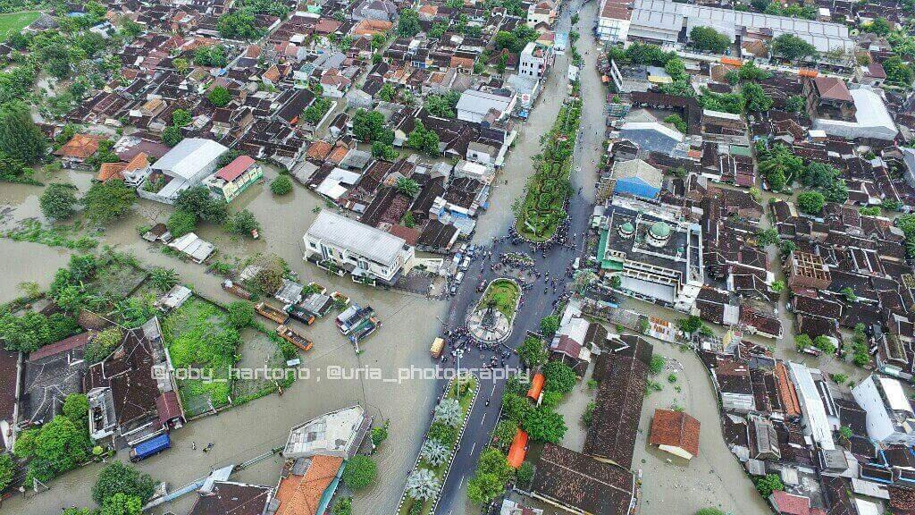 Solo Siaga Banjir Gan, Awas 